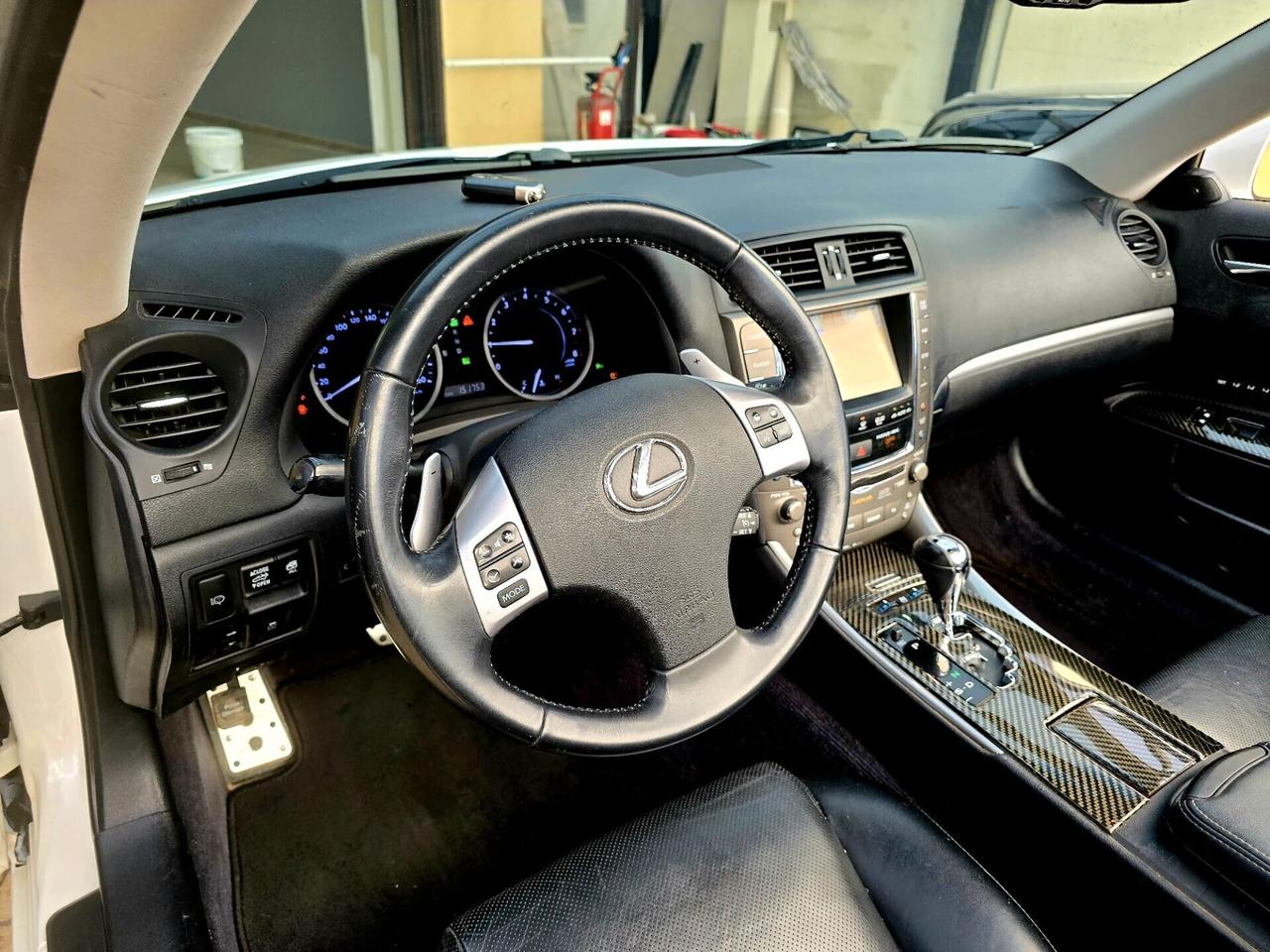 LEXUS IS 250 F-SPORT CABRIO/COUPE 208cv