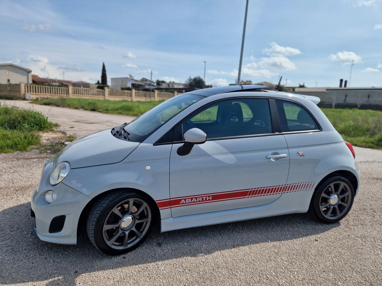 Abarth 500 1.4 Turbo T-Jet MTA Custom