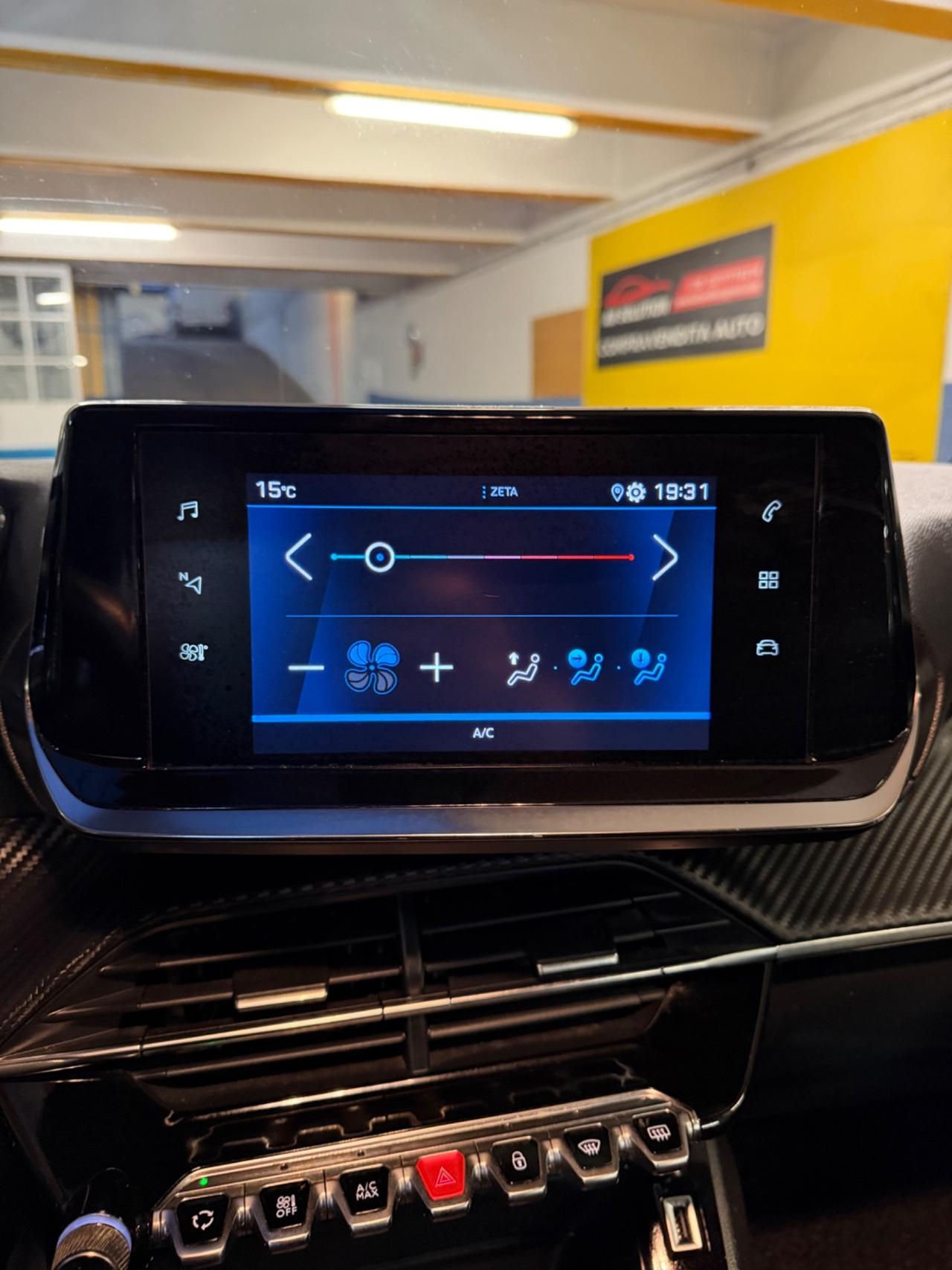 Peugeot 208 1.2 Neopatentati Euro 6