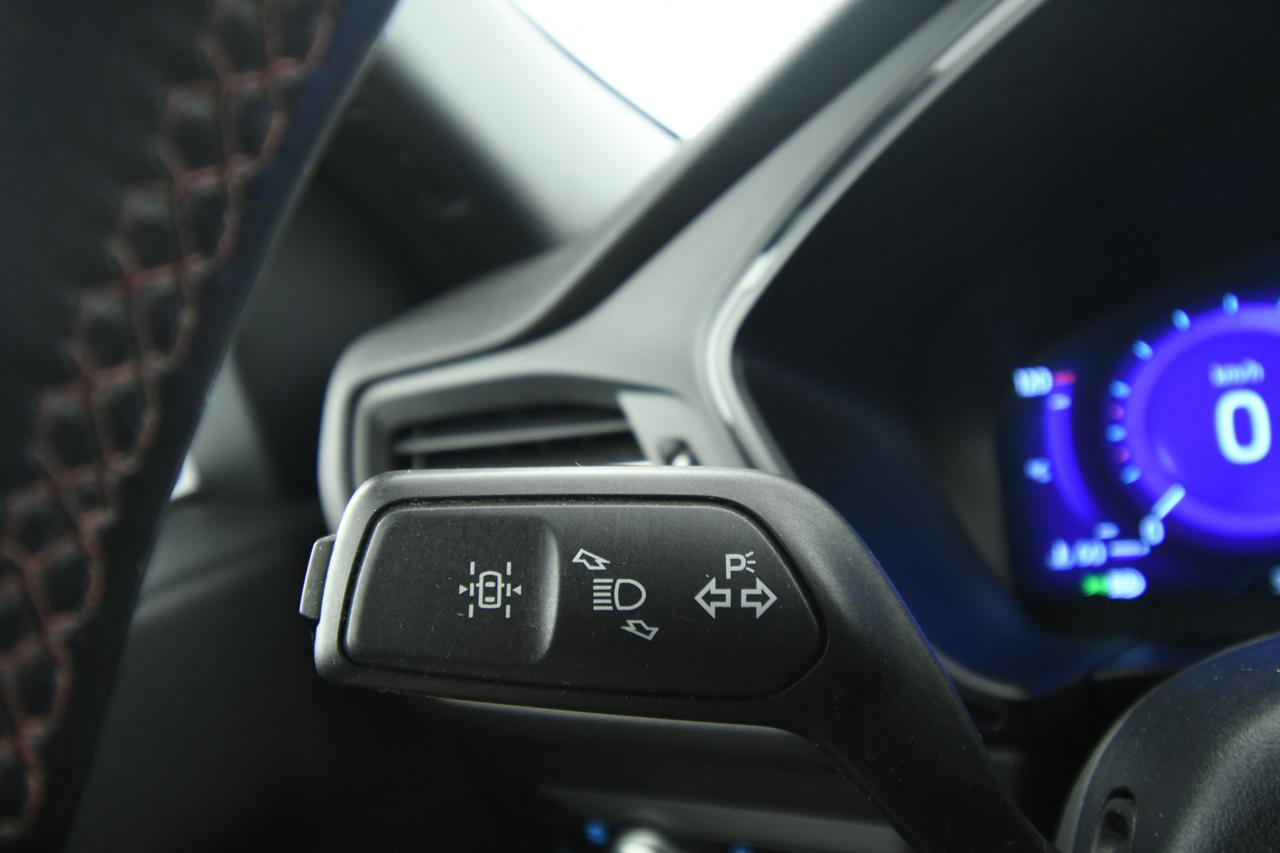 FORD Kuga 1.5 ecoblue ST-Line X 2wd 120cv auto NEOPATENTATI+CAMERA+PELLE