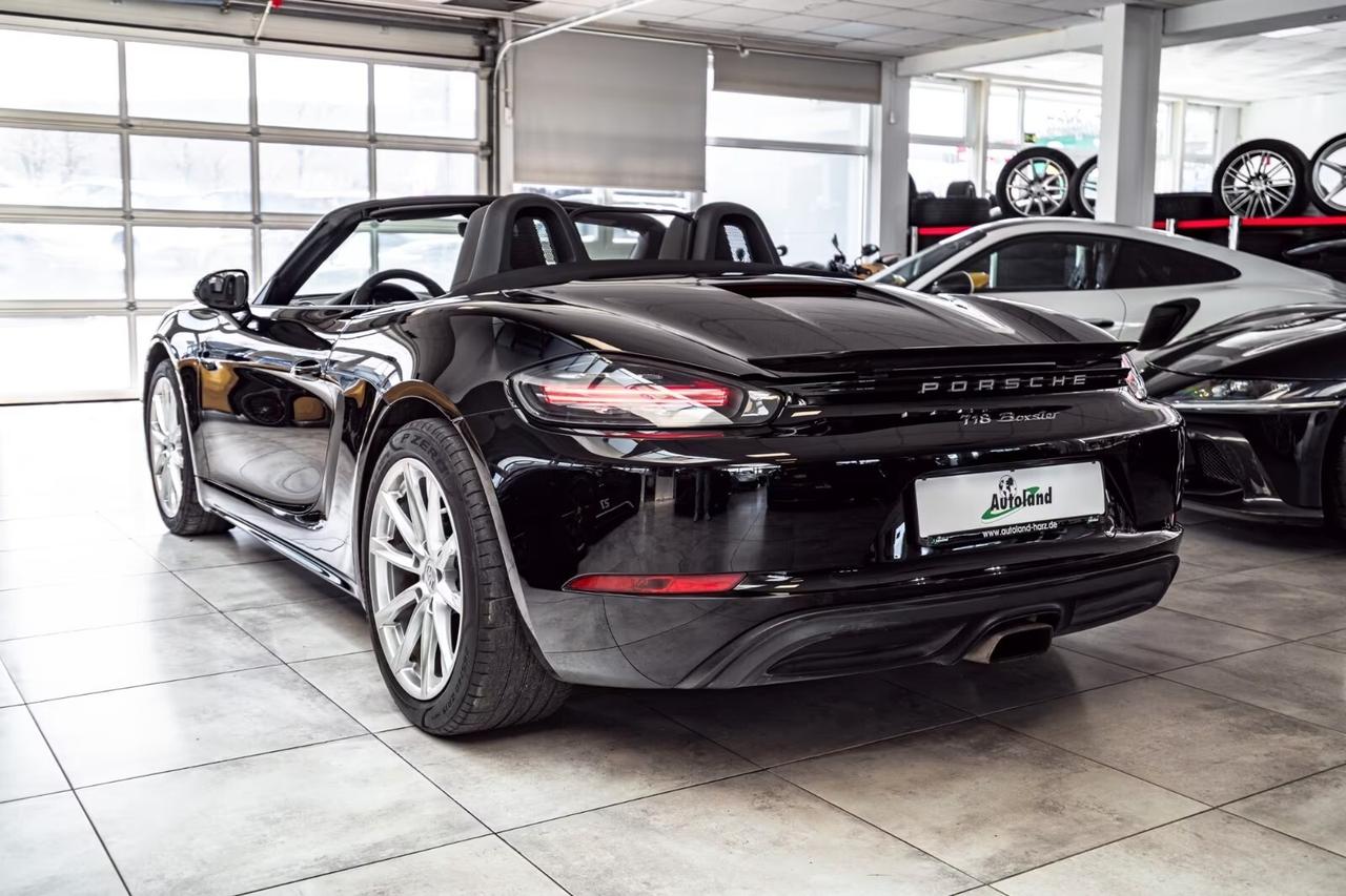 Porsche 718 Spyder Boxster 2.0