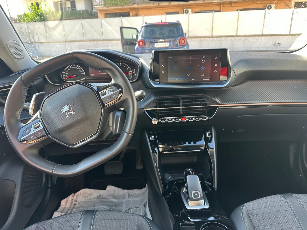 Peugeot 2008 BlueHDi 130 S&S EAT8 Allure