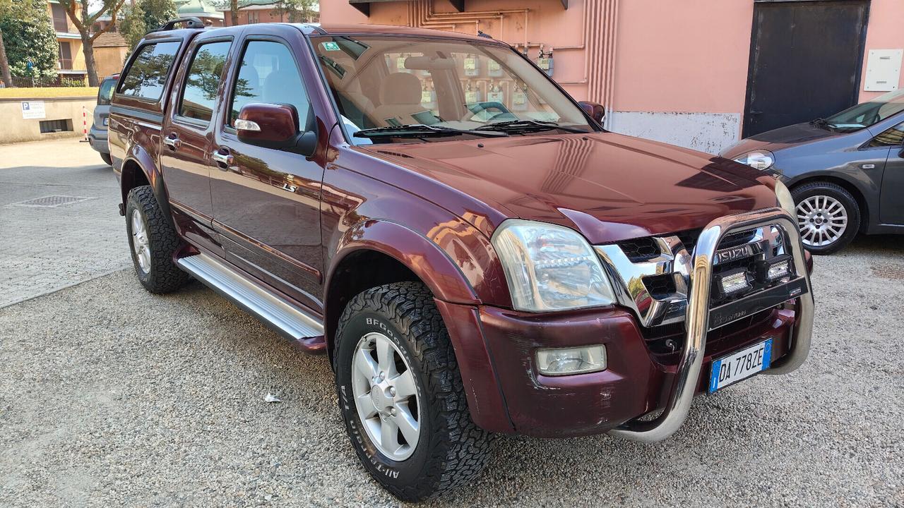 Isuzu D-Max 3.0 TD 4WD Aut. + Gancio