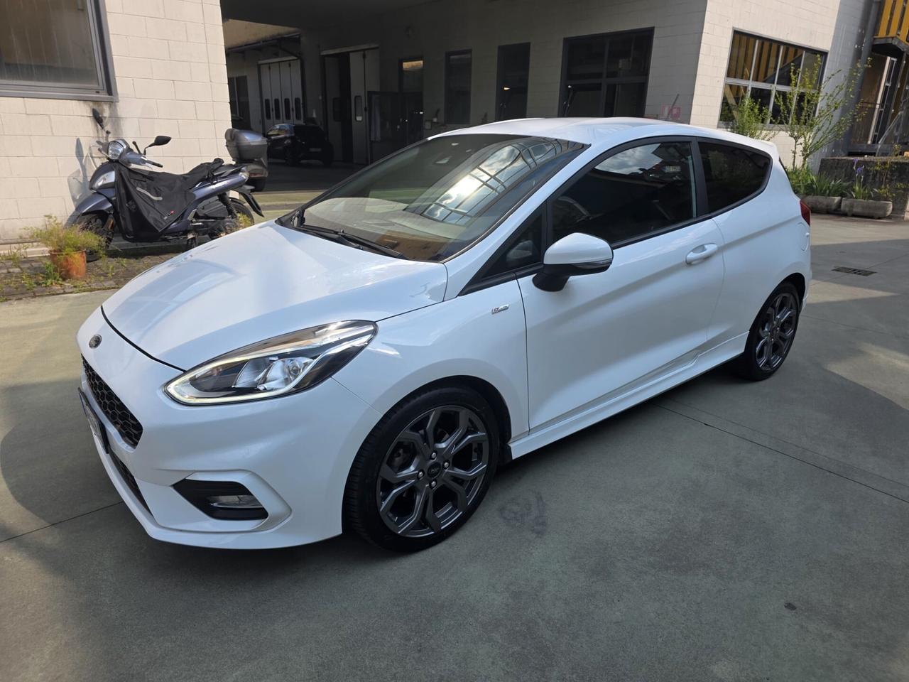 Ford Fiesta 1.0 Ecoboost 100 CV 3 porte ST-Line