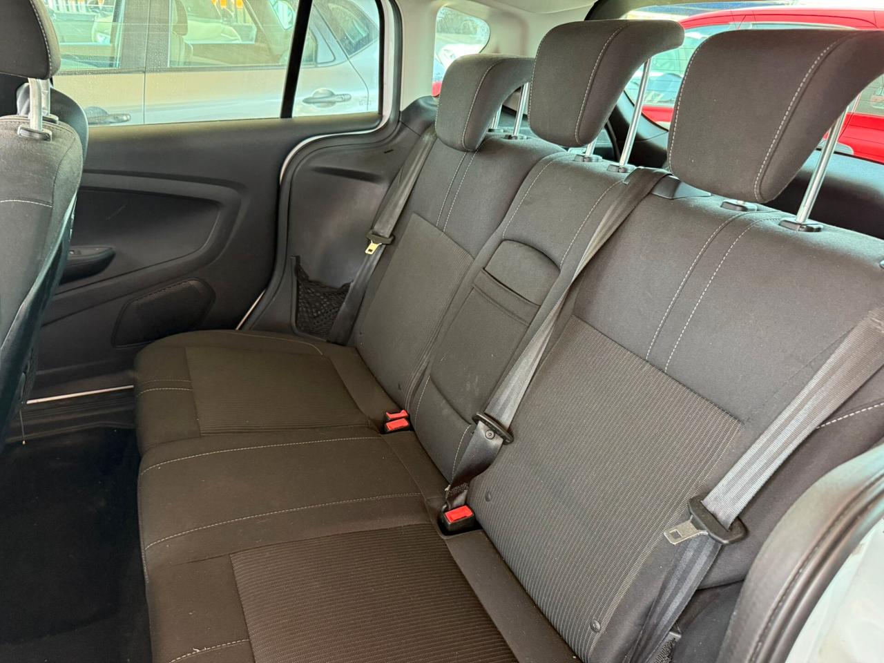 Ford B-Max 1.5 TDCi 95 CV Business Titanium