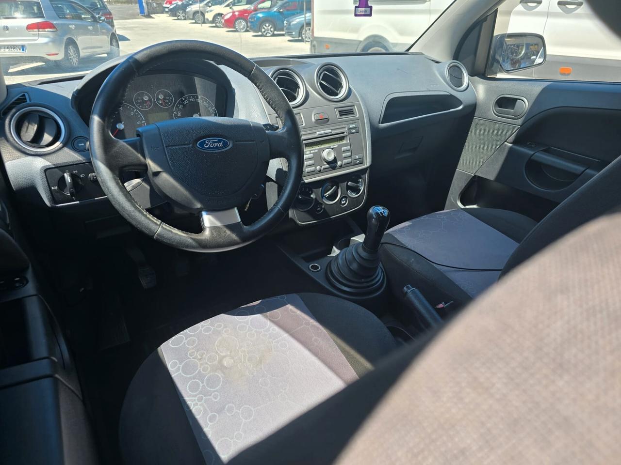 Ford Fiesta 1.2 16V 5p. Ghia