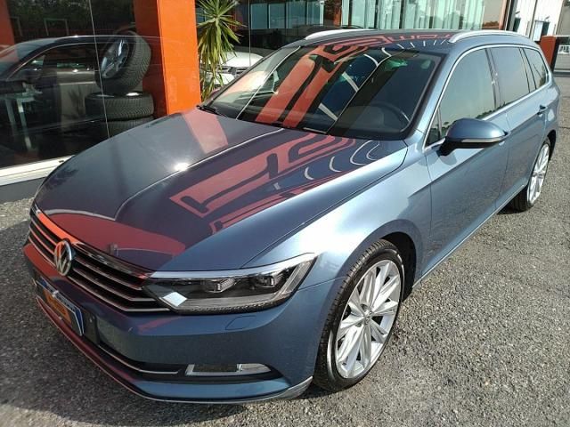 VOLKSWAGEN - Passat Variant - Passat Var. 2.0 TDI 190 CV DSG Highl.BMT