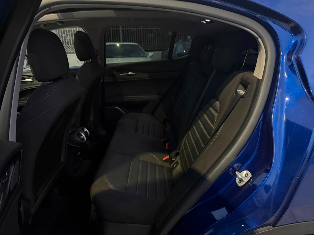 Alfa Romeo Stelvio 2.2 TD 160CV AT8 (TETTO A-CARPLAY)