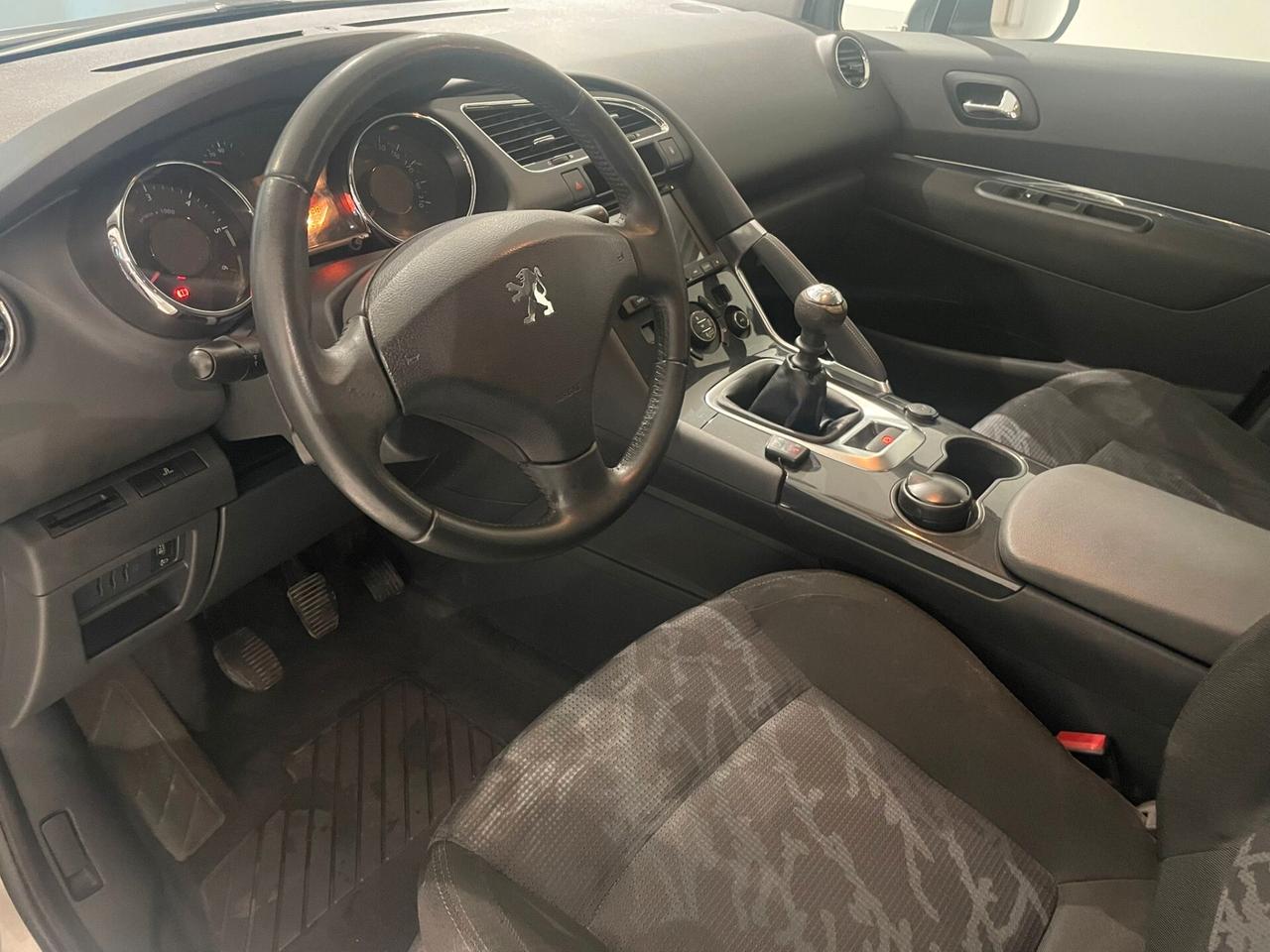 Peugeot 3008 1.6 HDi 110CV Business