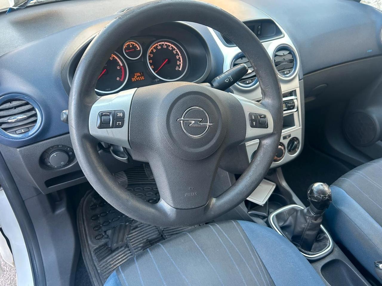 Opel Corsa 1.3cc diesel (PRIVATO)-2009