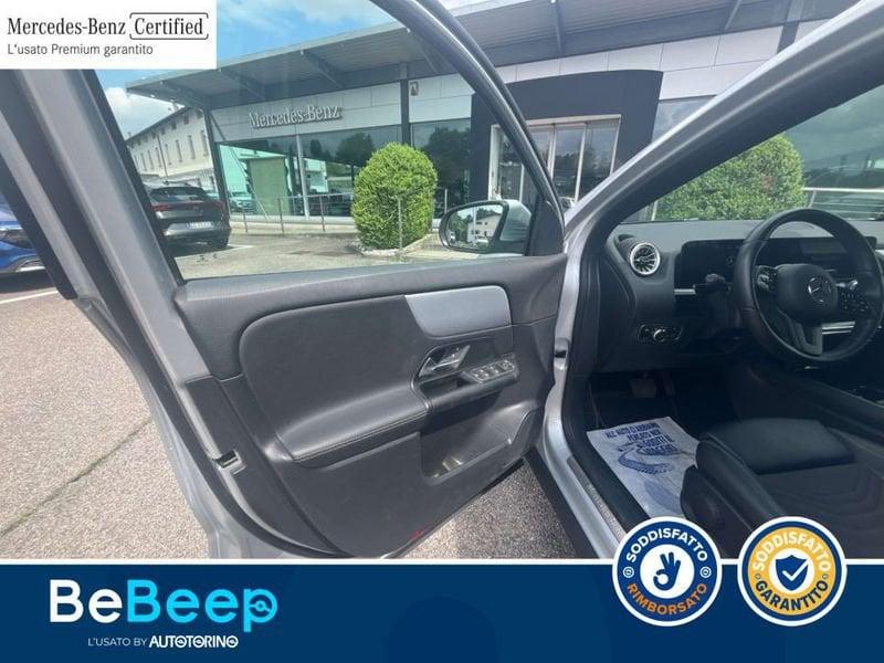 Mercedes-Benz GLA 200 D SPORT AUTO