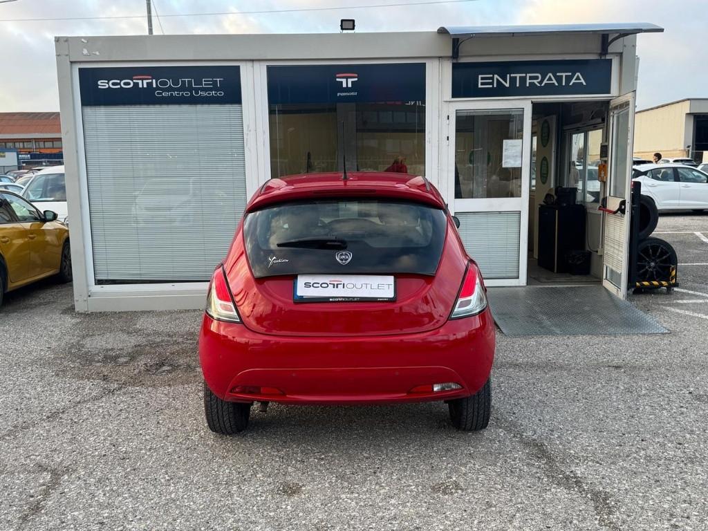 LANCIA Ypsilon 3ª serie - Ypsilon 1.2 69 CV 5 porte Silver