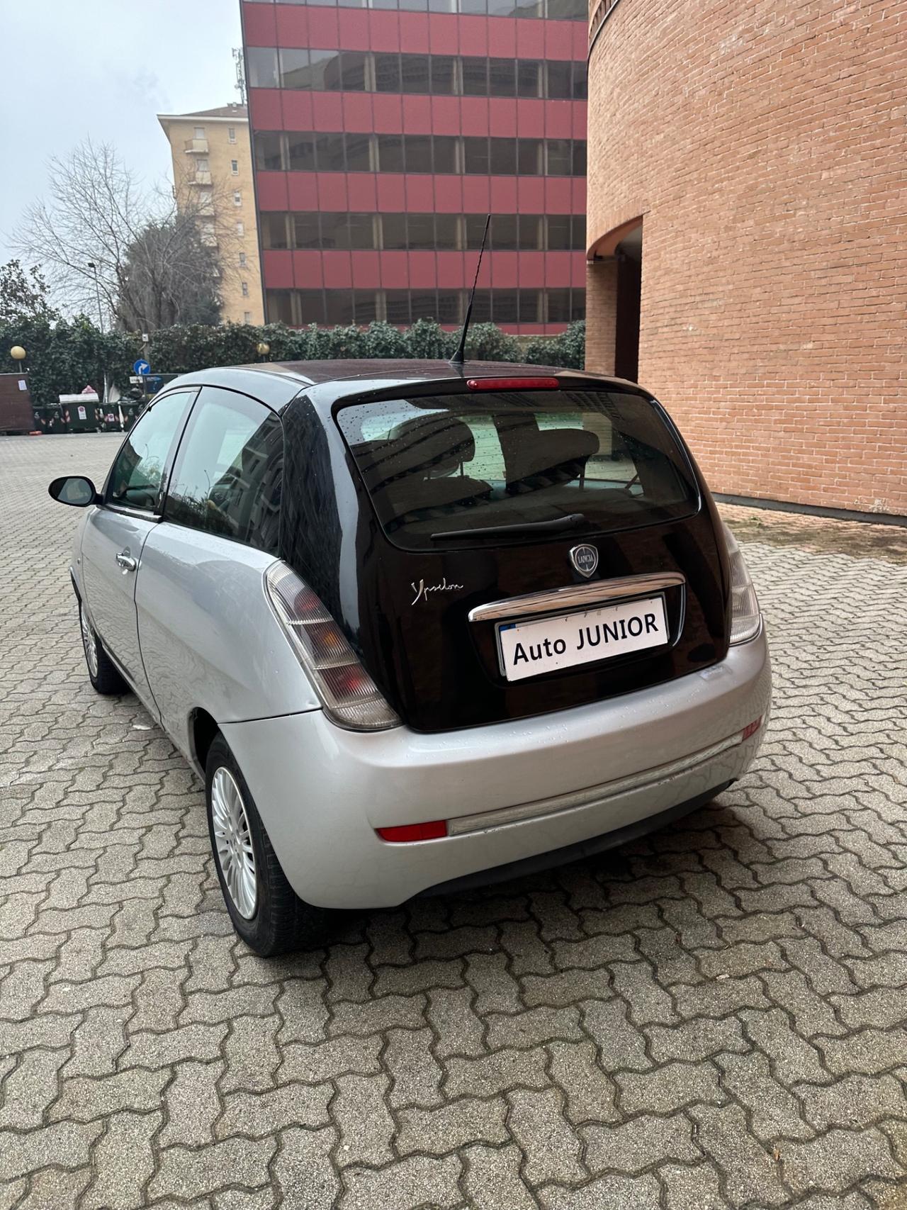 Lancia Ypsilon 1.2 Argento