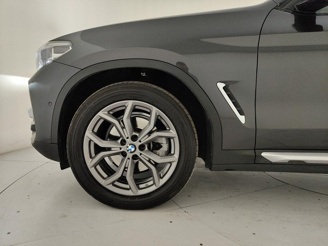 BMW X3 xdrive20d mhev 48V xLine auto