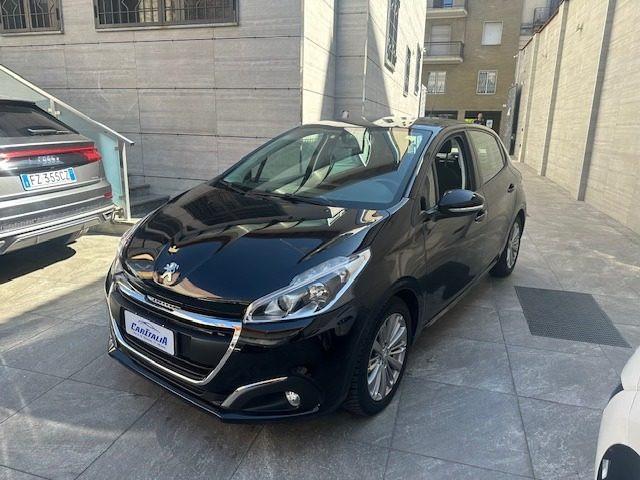 PEUGEOT 208 1° serie PureTech 82 5 porte Allure