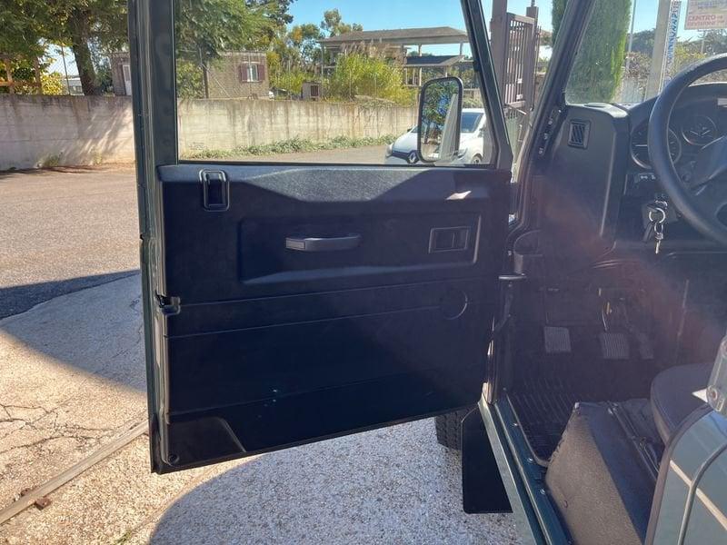 Land Rover Defender Defender 110 2.4 TD4 Hard Top S N1