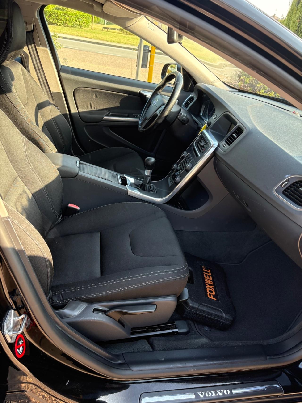 Volvo V60 D3 Summum 2.0 D anno 2014 perfetta