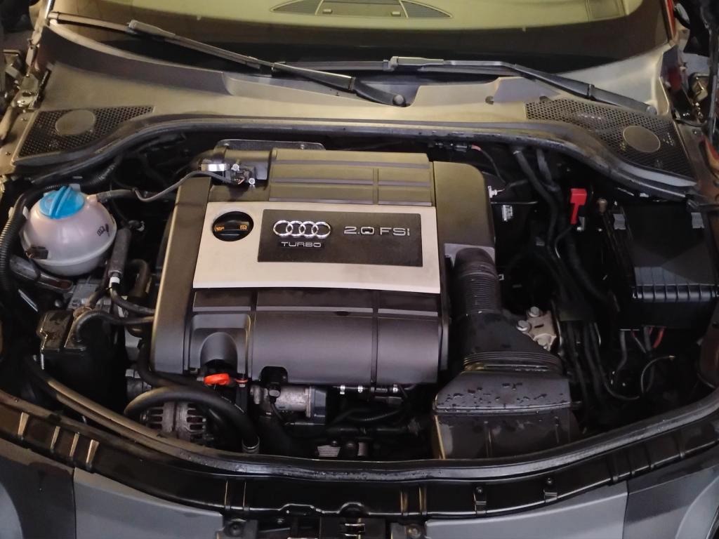 Audi TT Roadster 2.0 tfsi S-LINE...CERCHI 18..XENON..SERVICE AUDI