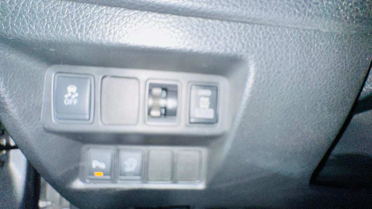 Nissan Qashqai 1.6 dCi 4x4 Tekna. Tagliandi certificati