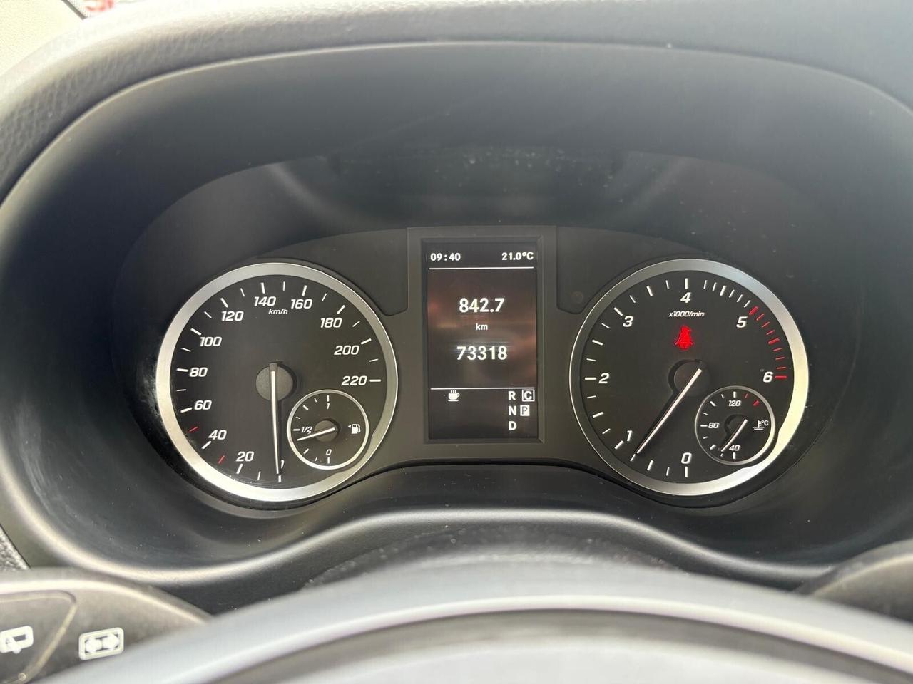 MERCEDES-BENZ VITO 114 CDi COMPACT AUTO 9 POSTI