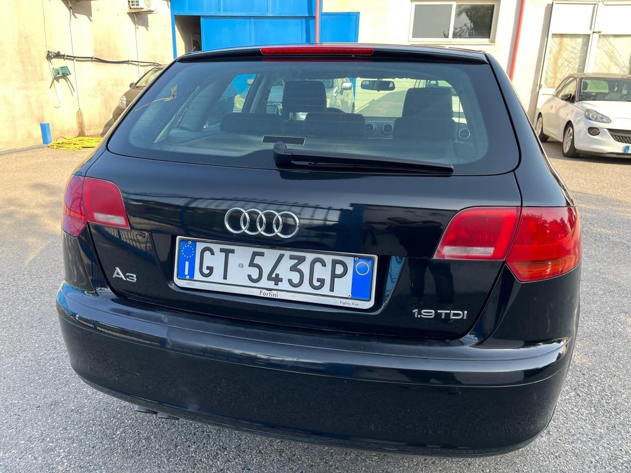 Audi A3- sportback 1.9 tdi- full-11/2007