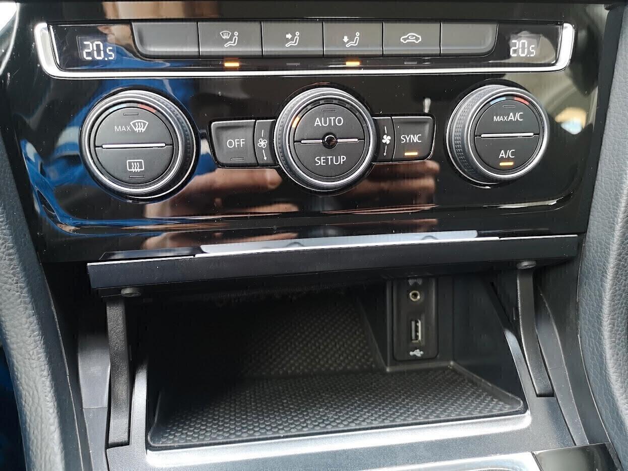 Volkswagen Golf 1.6 TDI 5p. Highline BlueMotion Technology