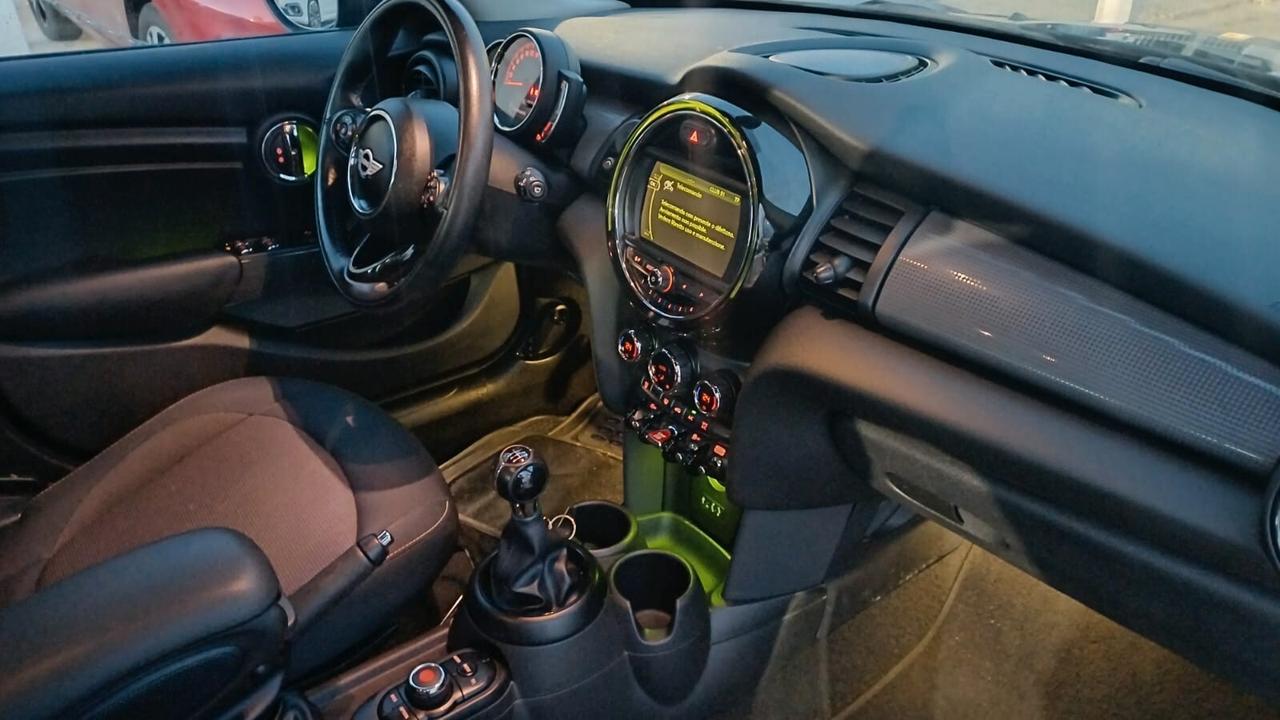 Mini COOPER D 1.5 2017 FULL OPTIONAL SOLO 49MILA KM LED F56