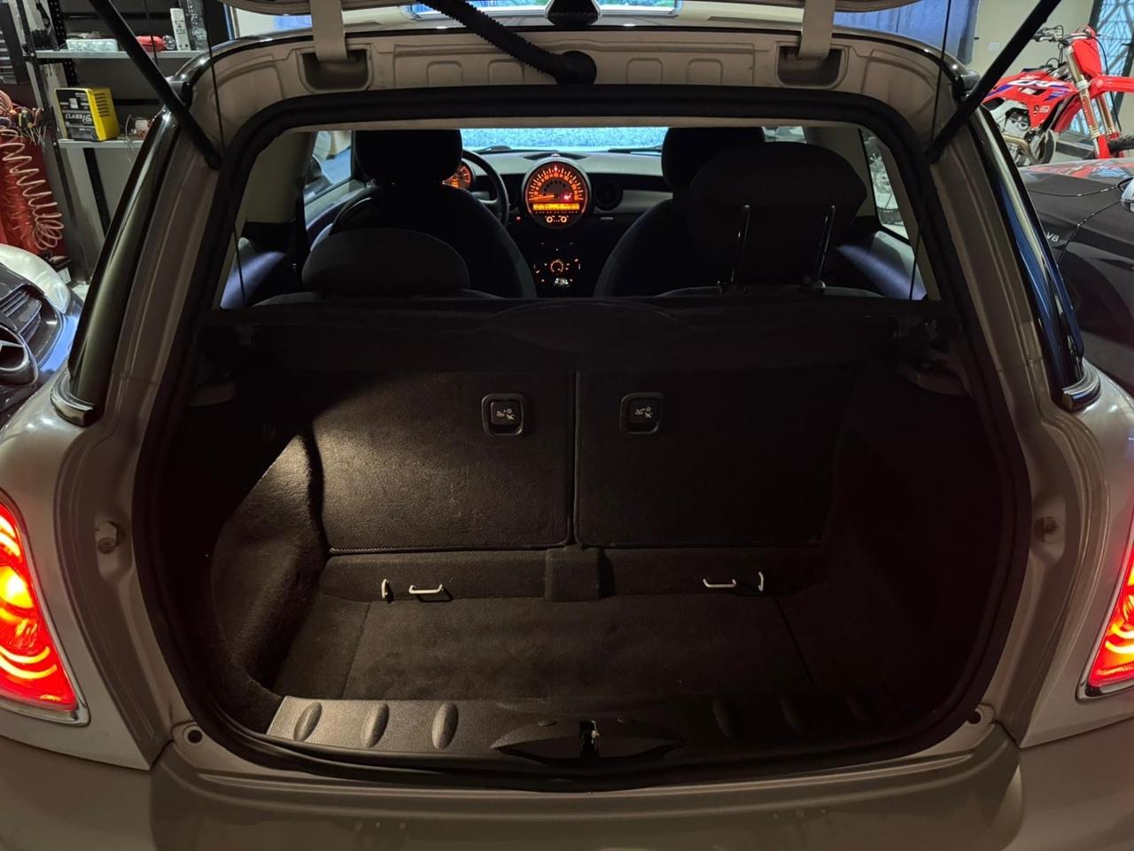 Mini 1.6 16V Cooper D