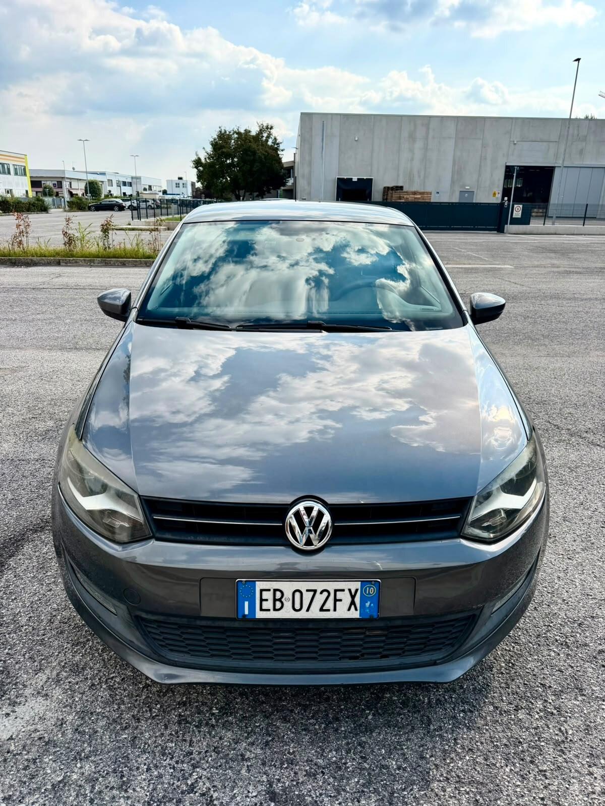 VOLKSWAGEN POLO 1.6 TDI - 5 PORTE - NEOPATENTATI
