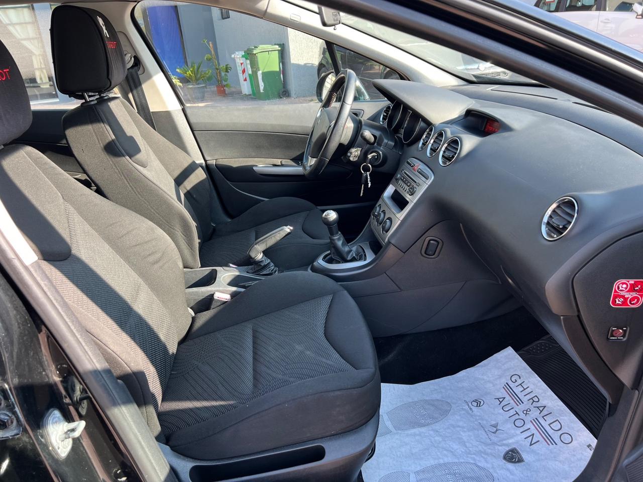 Peugeot 308 1.6 HDi 90CV SW Premium Mix