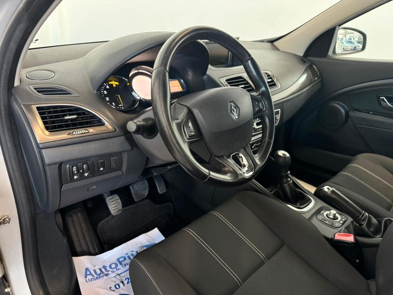 Renault Megane Mégane 1.5 dCi 110CV SporTour Station wagon N1 4 posti