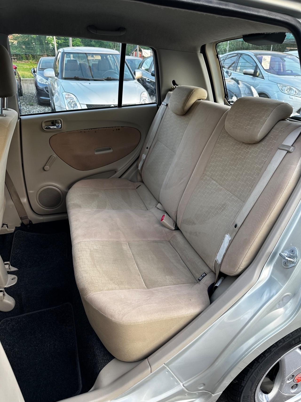 Daihatsu Cuore 1.0 12V 5 porte SX