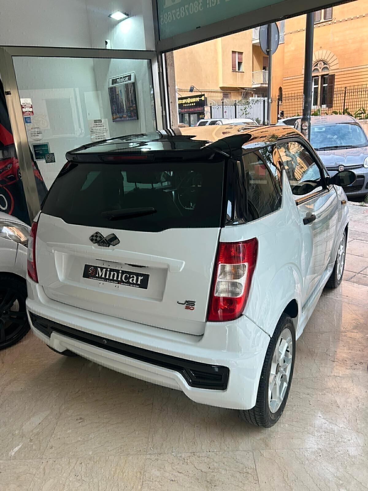 Ligier JS JS50 Progress Young Color