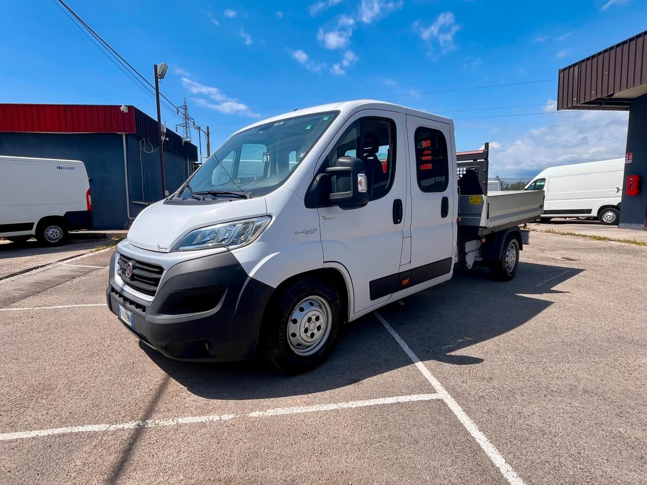 FIAT DUCATO MAXI 35 doppia cabina 7 Posti - CASSONE FISSO E GRU Fassi