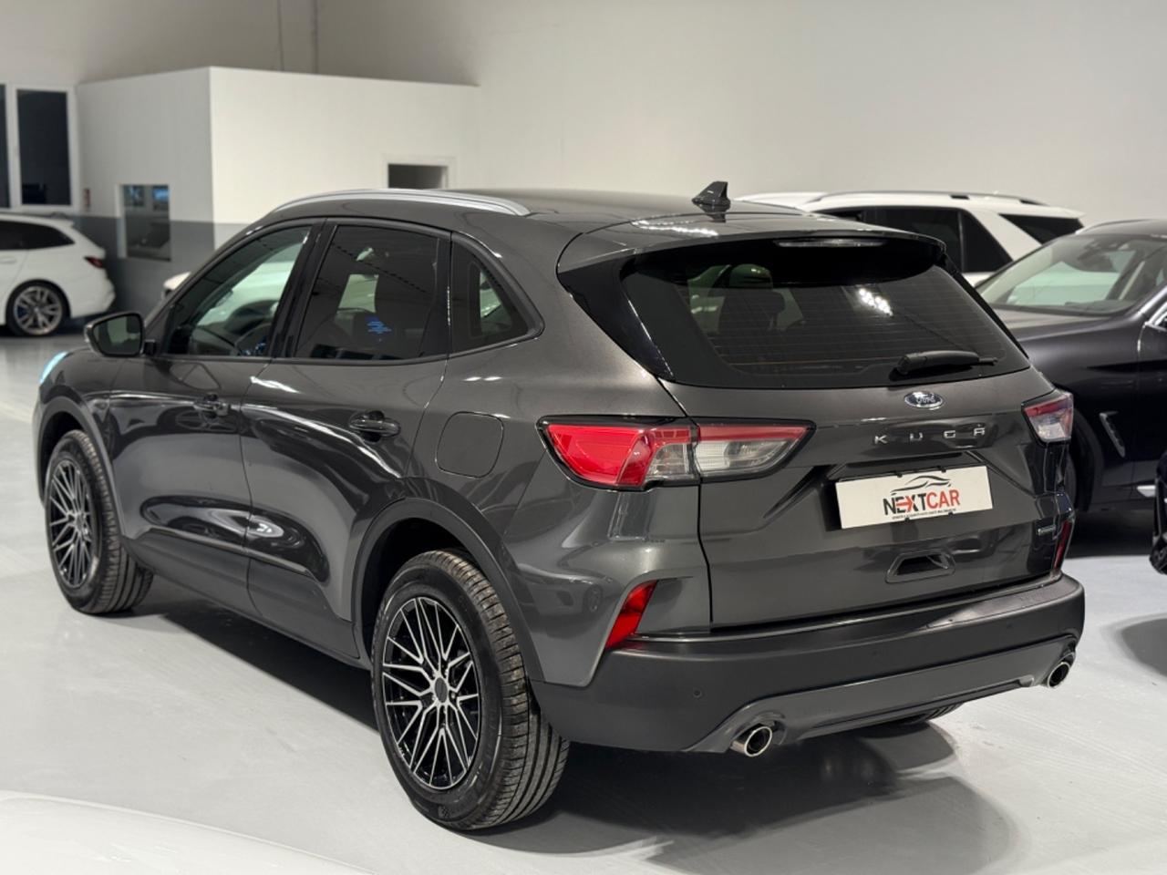Ford Kuga 2.5 Full Hybrid 2WD Vignale