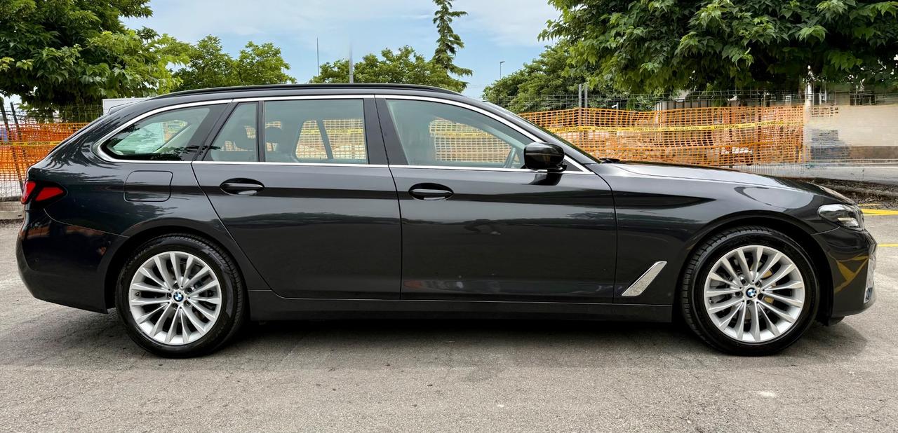 Bmw 520d xDrive 190CV touring MHEV Luxury