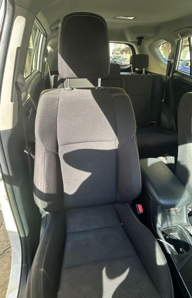 TOYOTA RAV 4 RAV4 2.0 D-4D 2WD Business