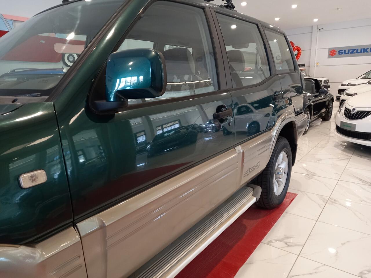 Nissan Terrano II Terrano II 2.7 Tdi 7 posti Luxury
