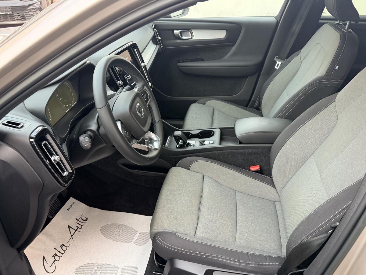 XC40 T4 Recharge Plug-in Hybrid automatico Core