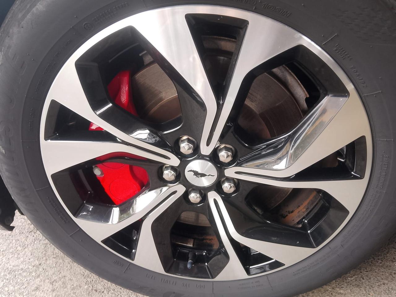 Ford Mustang Mach-E AWD Elettrico Extended 351CV First Edition