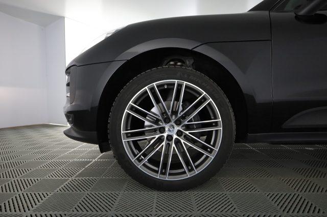 PORSCHE Macan Macan