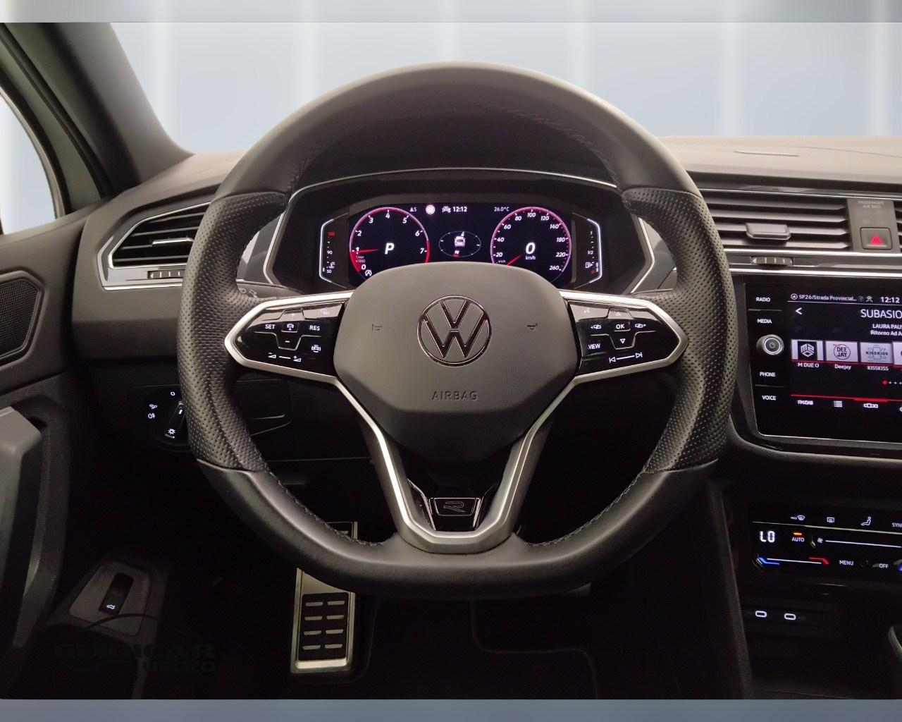 VOLKSWAGEN Tiguan II 2021 - Tiguan 1.5 tsi R-Line 150cv dsg