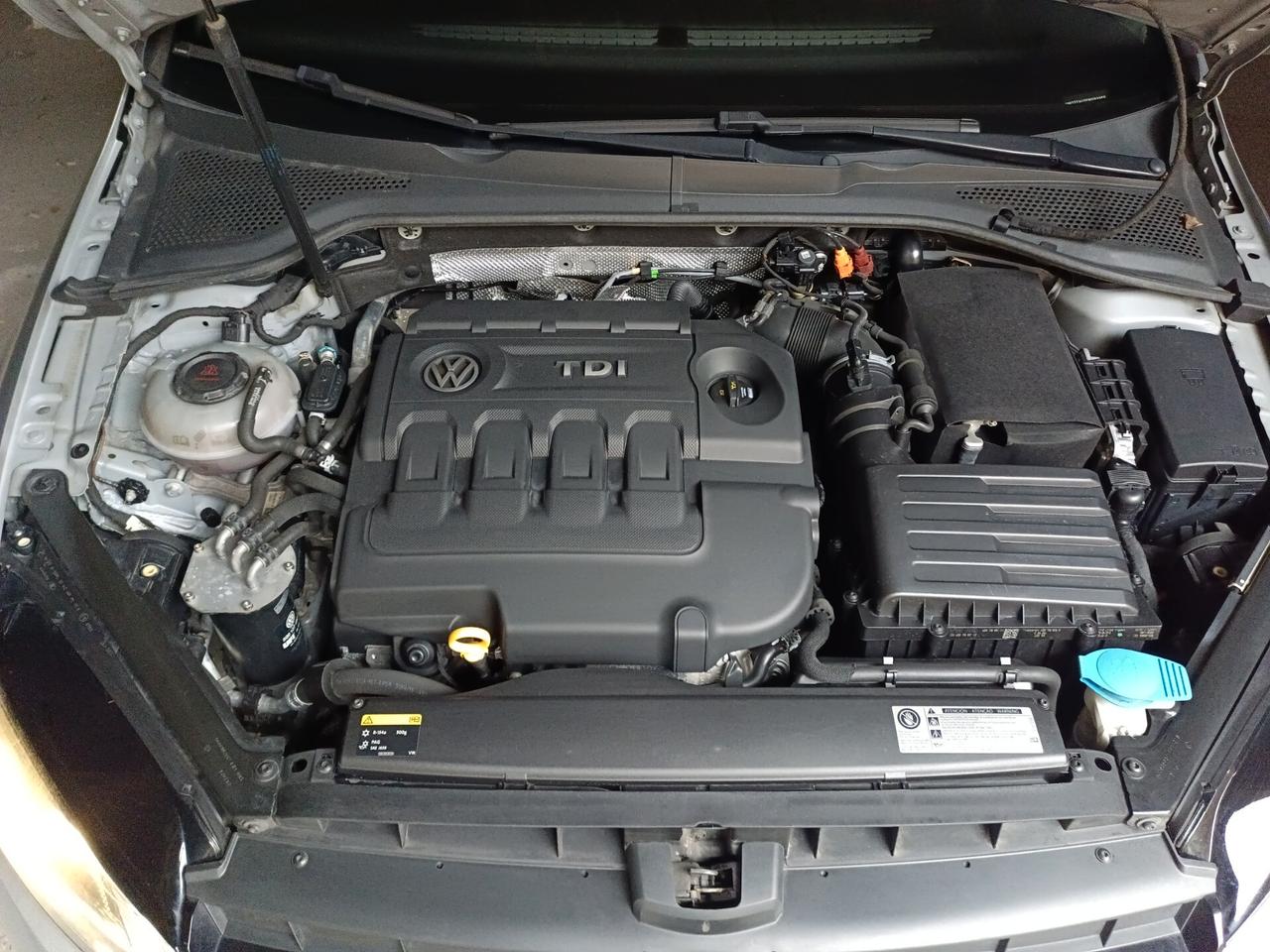 Volkswagen Golf Business 2.0 TDI 5p. Highline BlueMotion Technology