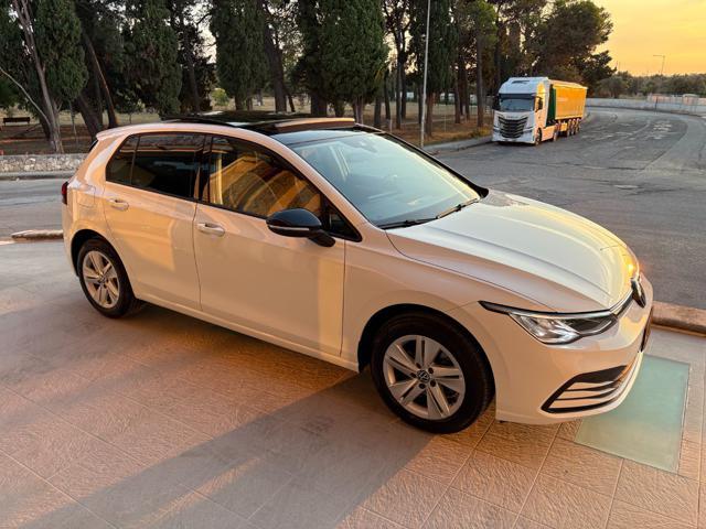 VOLKSWAGEN Golf 2.0 TDI DSG SCR Life TETTO-LUCI AMBIENTE