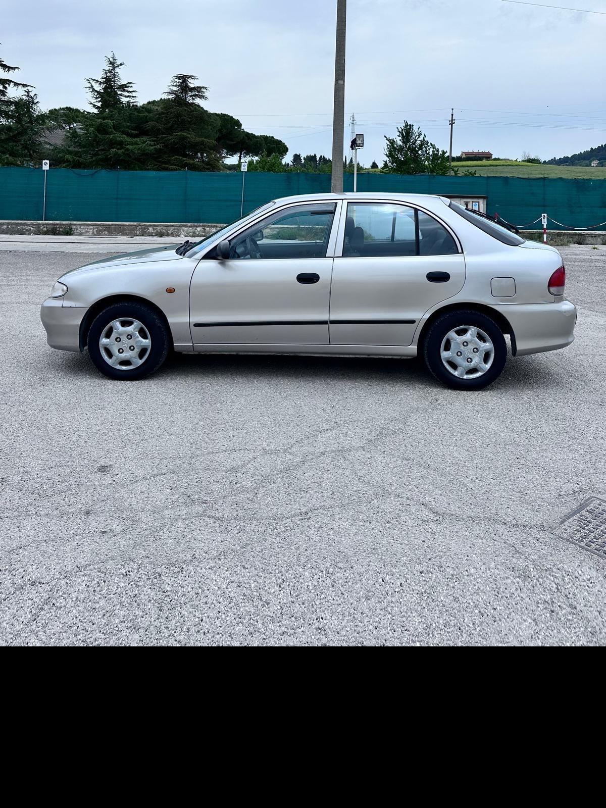 Hyundai Accent 1.3i 12V cat 5 porte LS