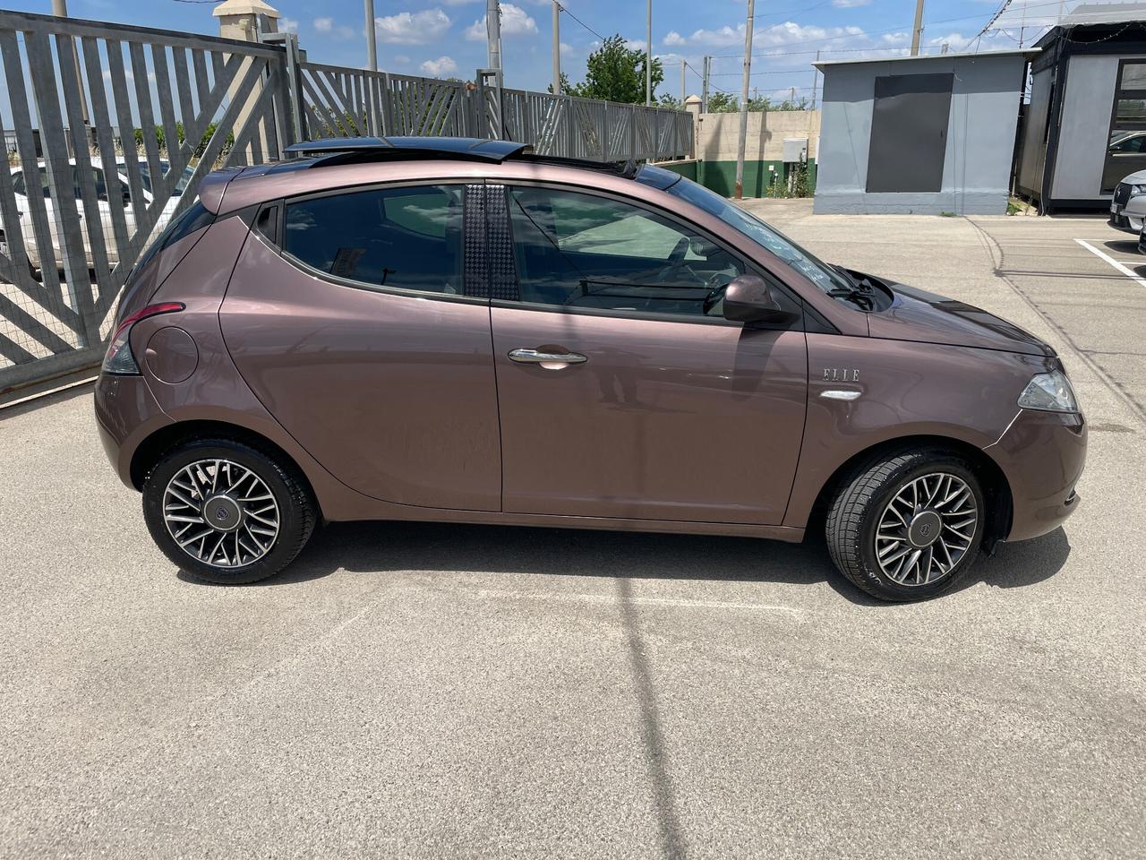 Lancia Ypsilon 1.3 MJT 16V 95 CV 5 porte S&S Elle-TETTO APRIBILE