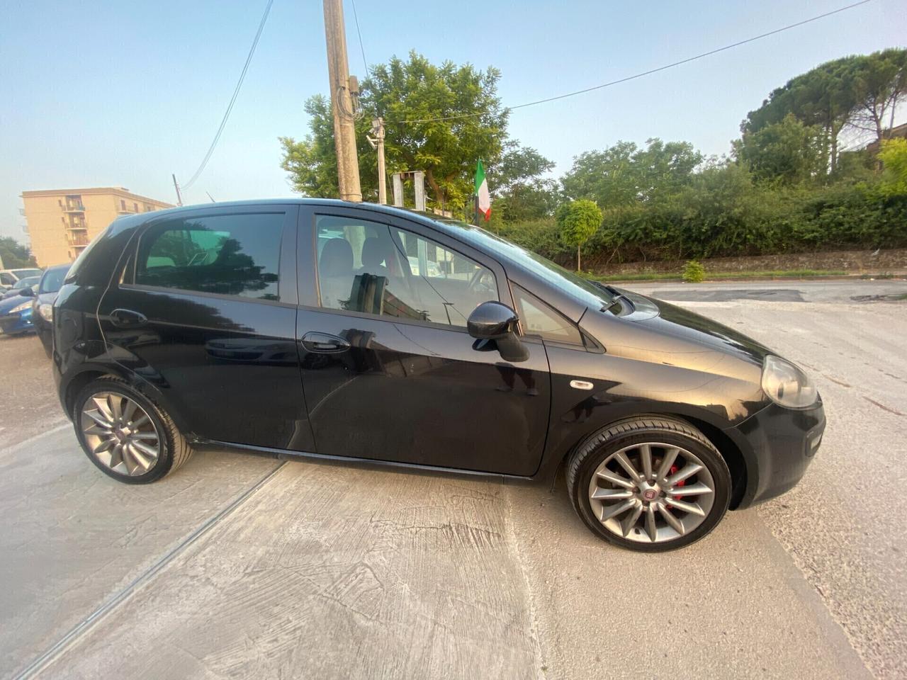 Fiat Punto SPORT 1.3 Mjt 75
