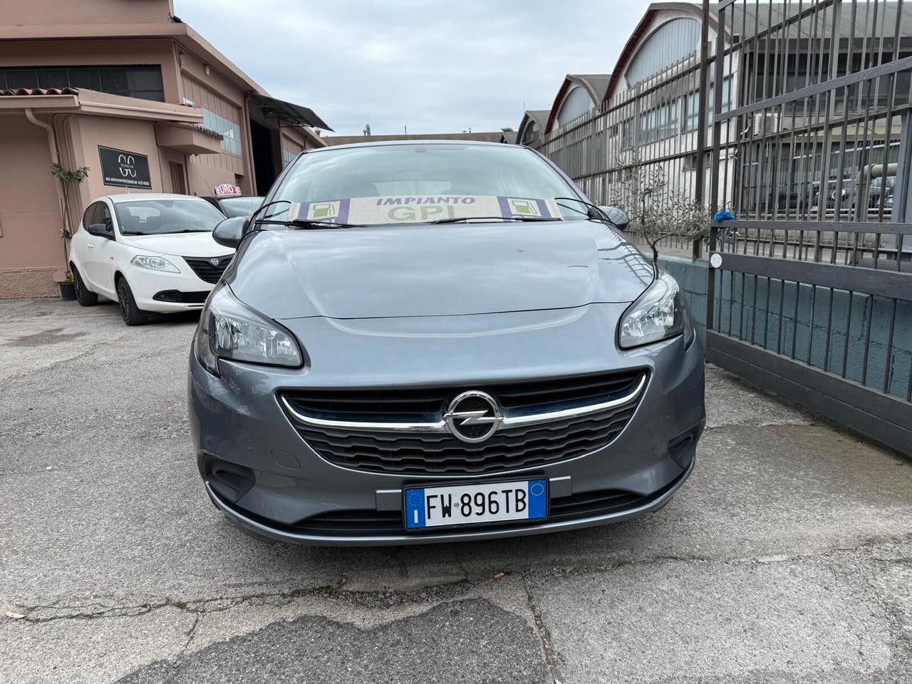 Opel Corsa 1.4 90CV GPL Tech 5 porte 120 Anniversary