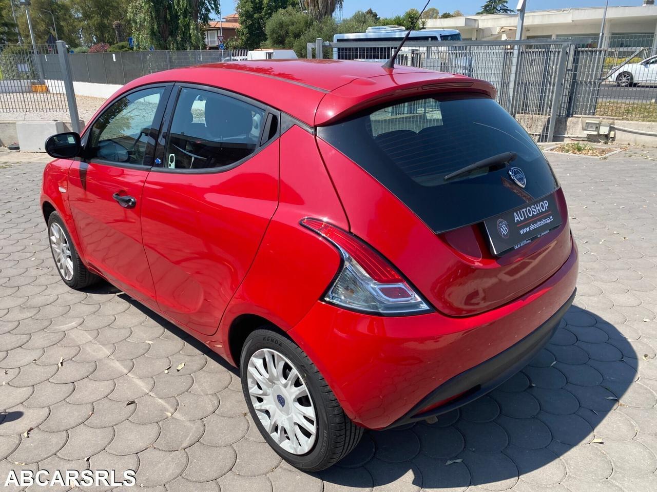 LANCIA - Ypsilon - 1.2 69 CV 5p. S&S Platinum - NE