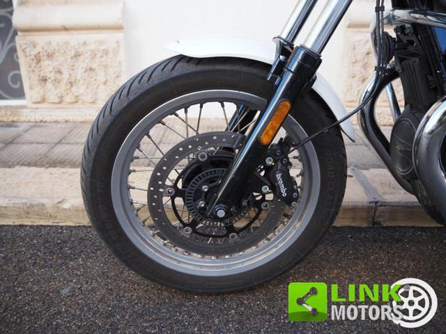 MOTO GUZZI V7 850 Special